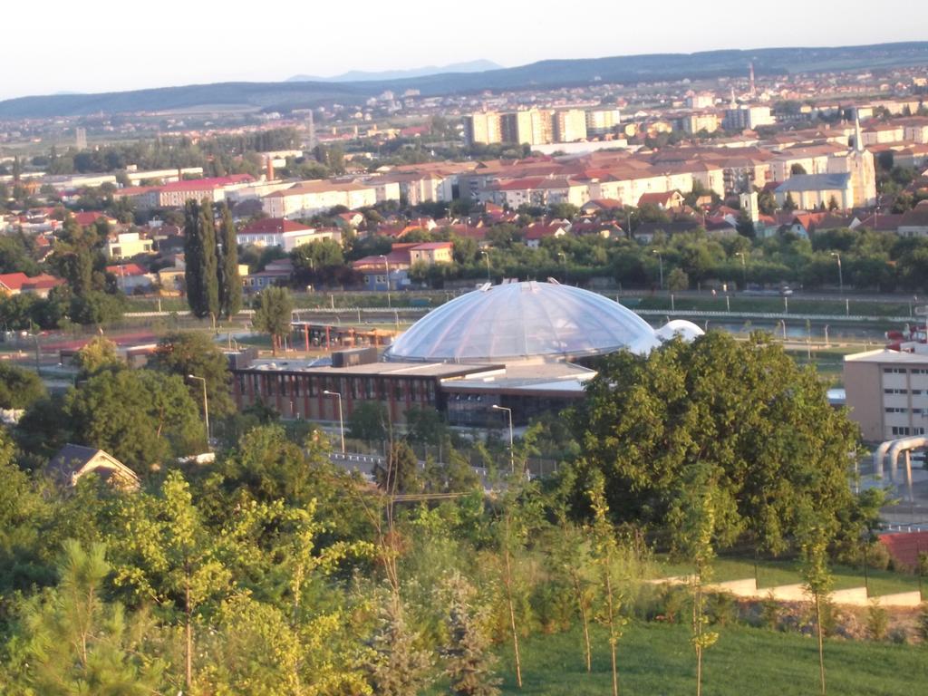Pensiunea Raze De Soare Oradea Exterior foto